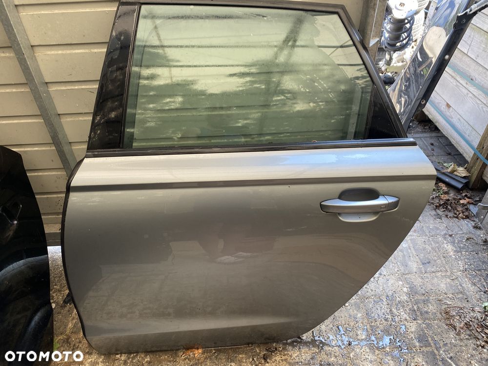 AUDI A6 C7 KOMBI DRZWI LX7P KMP ORG. - 1