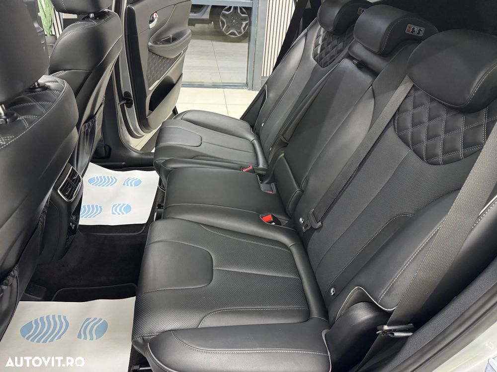 Hyundai Santa Fe 1.6 l 265 CP 4WD 6AT Luxury - 7