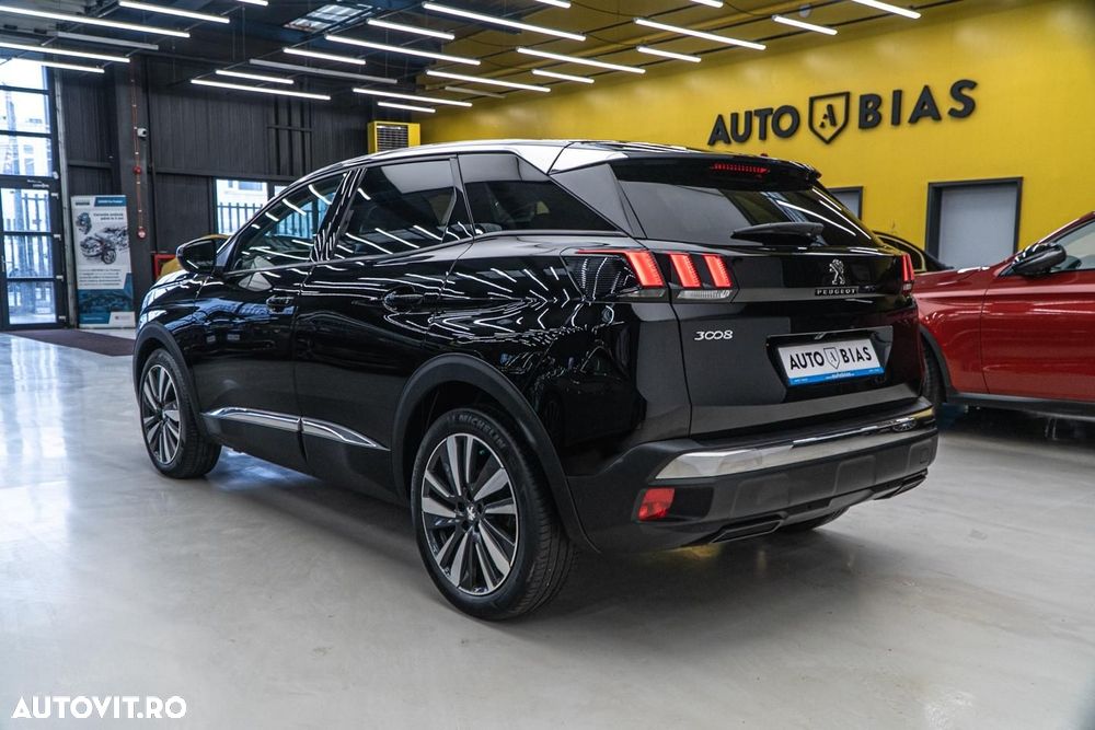 Peugeot 3008 1.2 PureTech Turbo S&S EAT8 Allure - 6