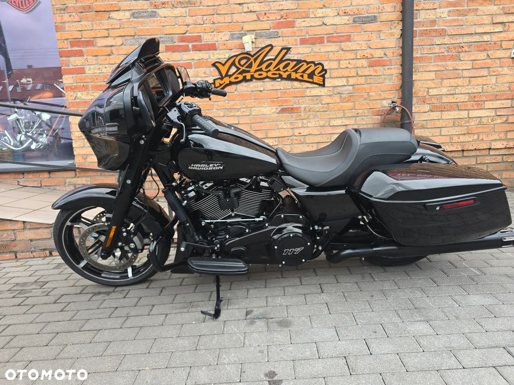 Harley-Davidson Touring Street Glide - 18