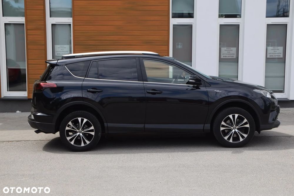 Toyota RAV4 2.0 D-4D 4x2 Start-Stop Executive - 6