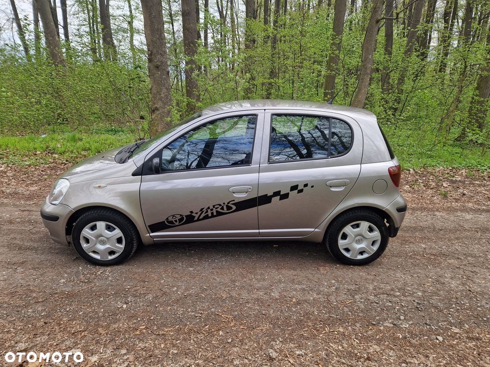 Toyota Yaris - 9