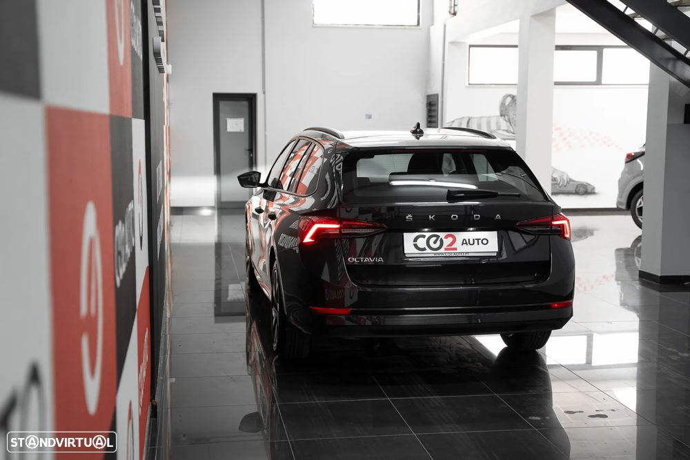Skoda Octavia Break 2.0 TDI Ambition DSG - 6