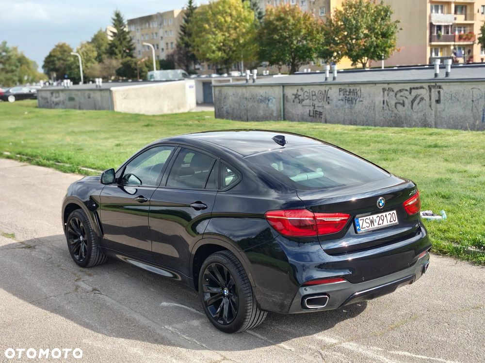 BMW X6 xDrive40d - 11