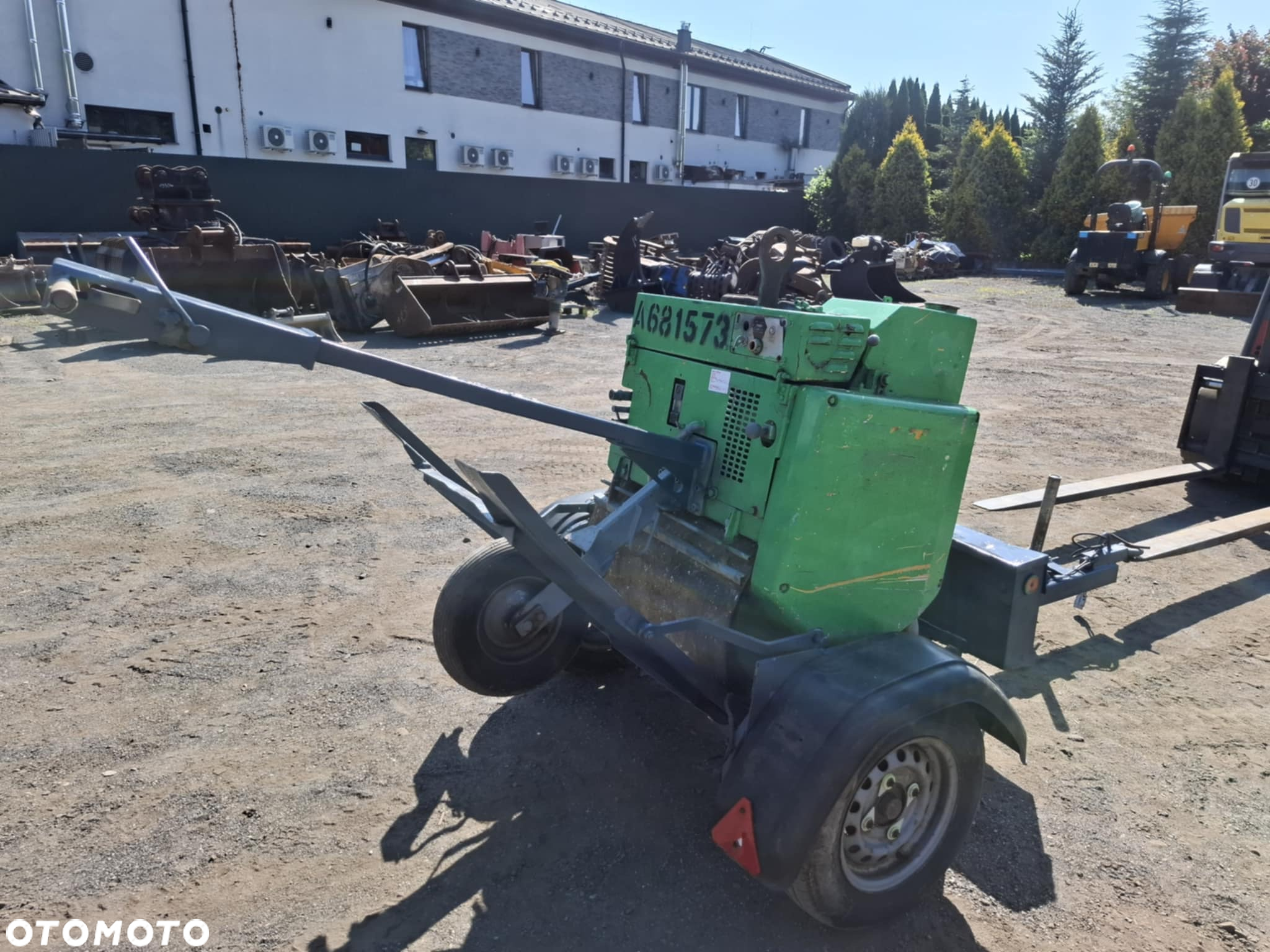 Walec walce jednobębnowy Terex Mbr71 - 8