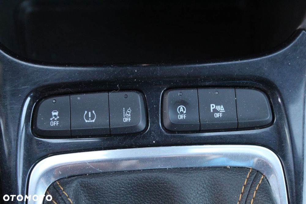 Opel Crossland X 1.2 T Elite S&S - 10