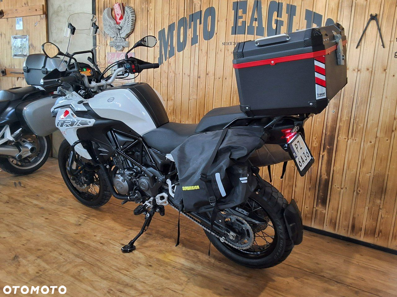 Benelli TRK 502 - 8