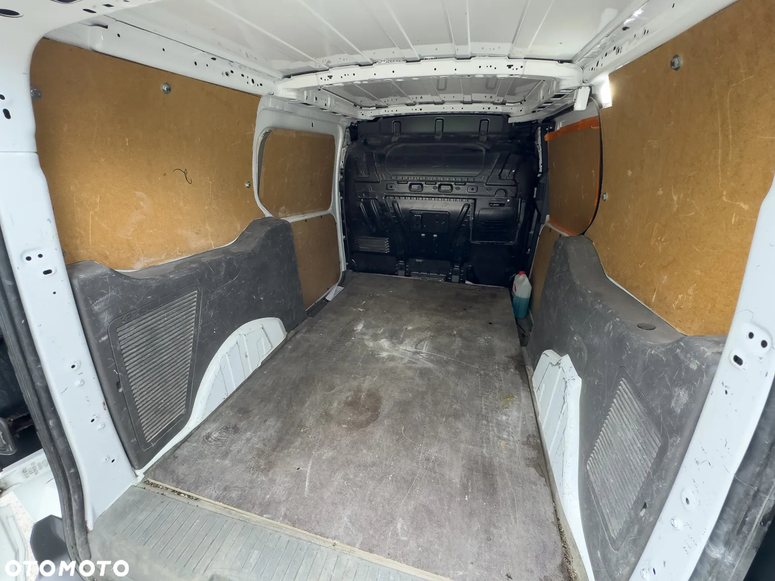 Ford Transit Connect - 11