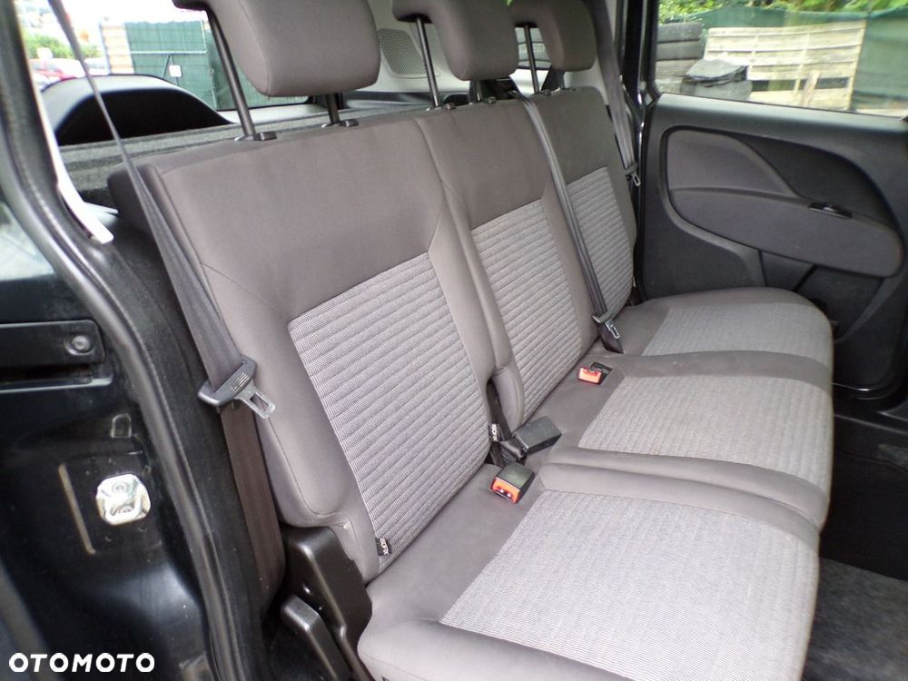 Fiat Doblo - 19