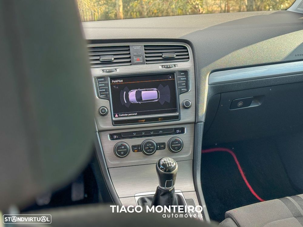 VW Golf 1.6 TDi BlueMotion Trendline - 15