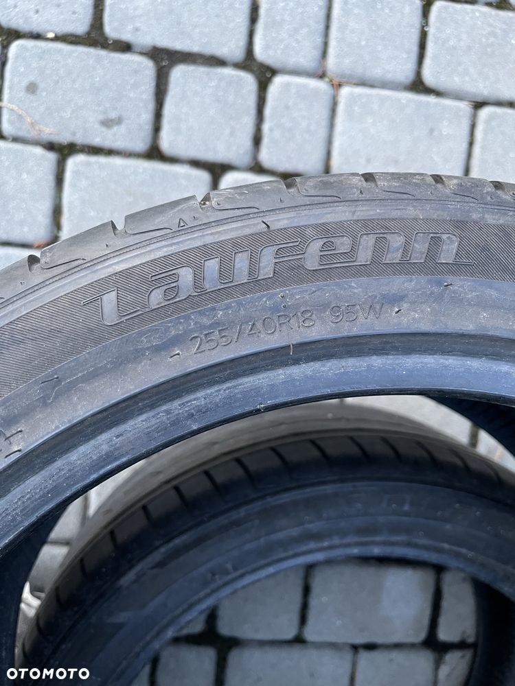 Opony letnie 255/40/18 Laufenn S fit EO z 2020 roku - 2