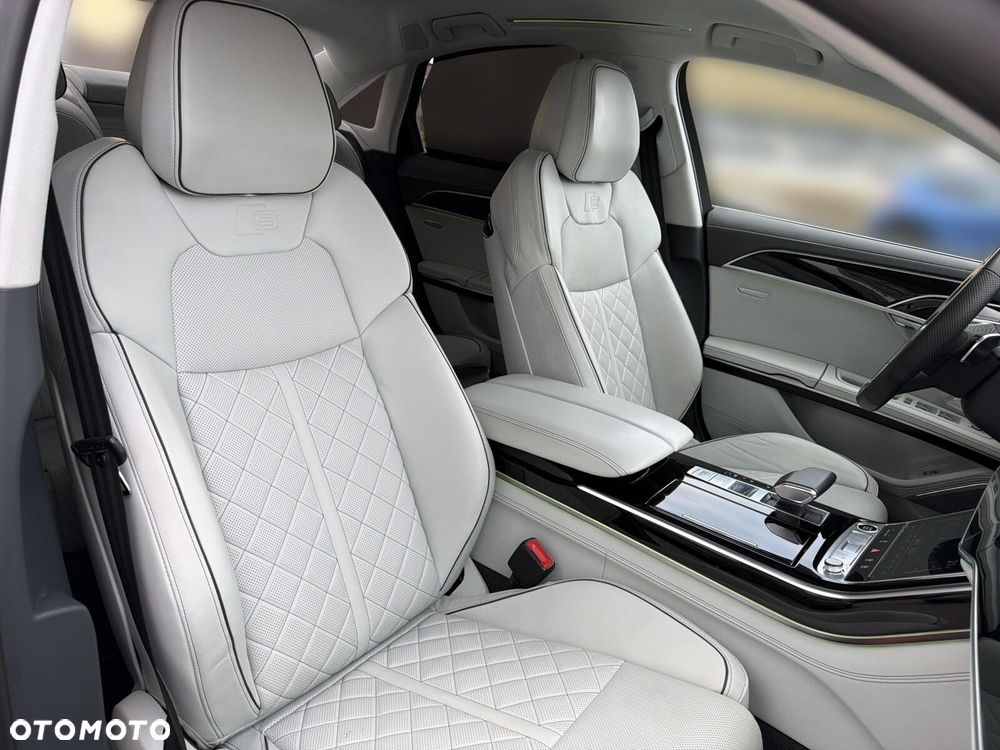 Audi A8 - 16