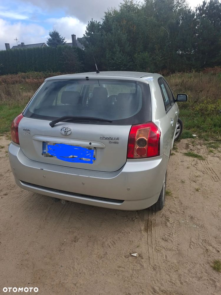 Toyota Corolla - 4