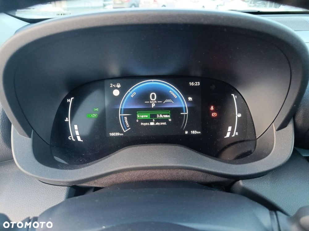 Toyota Yaris Hybrid 1.5 Style - 17