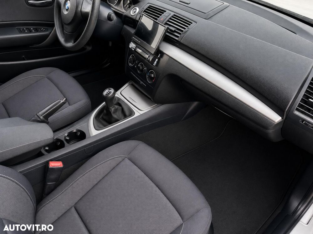 BMW Seria 1 120d DPF - 8