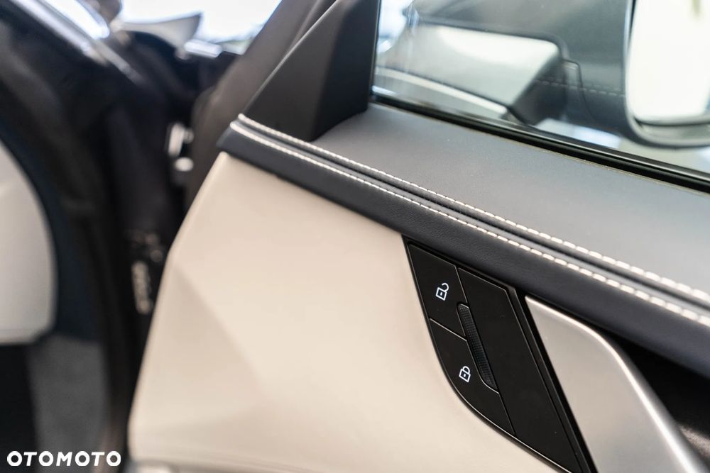 Porsche 911 Targa 4 GTS - 27