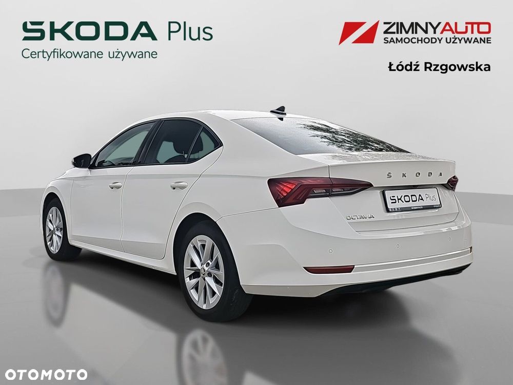 Skoda Octavia 2023 photo 2