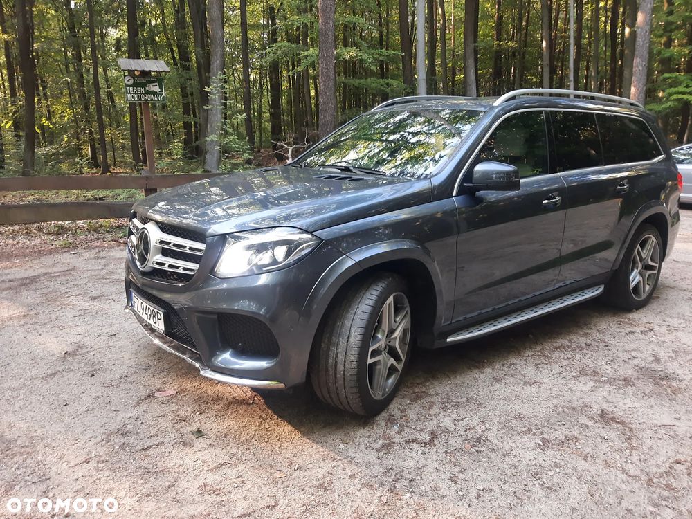 Mercedes-Benz GLS - 1
