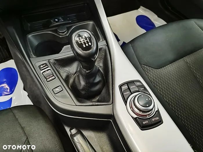 BMW Seria 1 116d DPF - 32