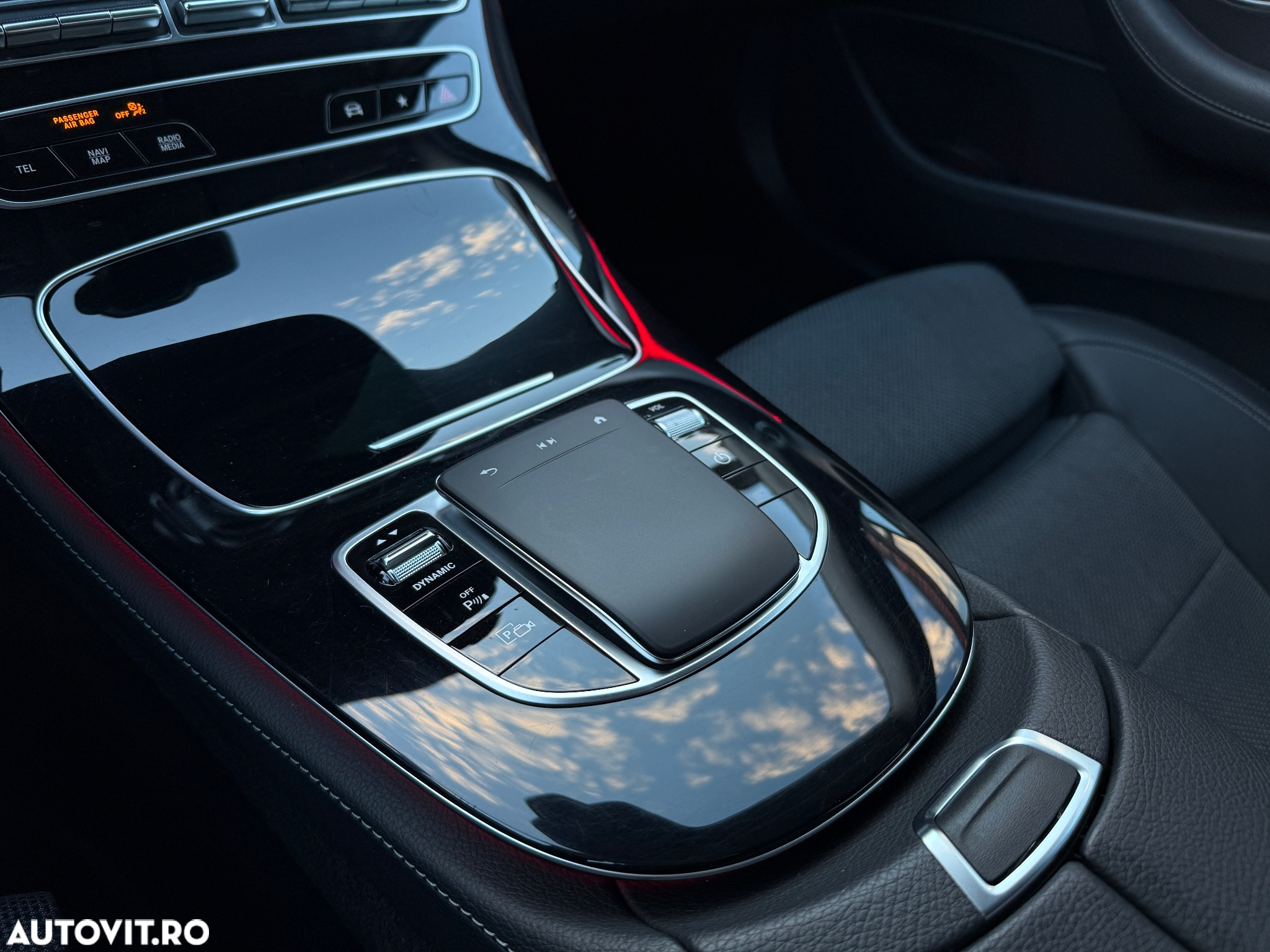 Mercedes-Benz E 300 de 4Matic 9G-TRONIC Night Edition - 26