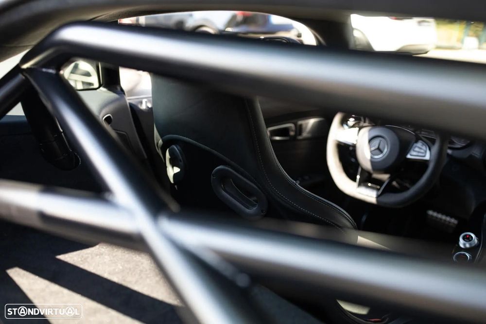 Mercedes-Benz AMG GT R - 53