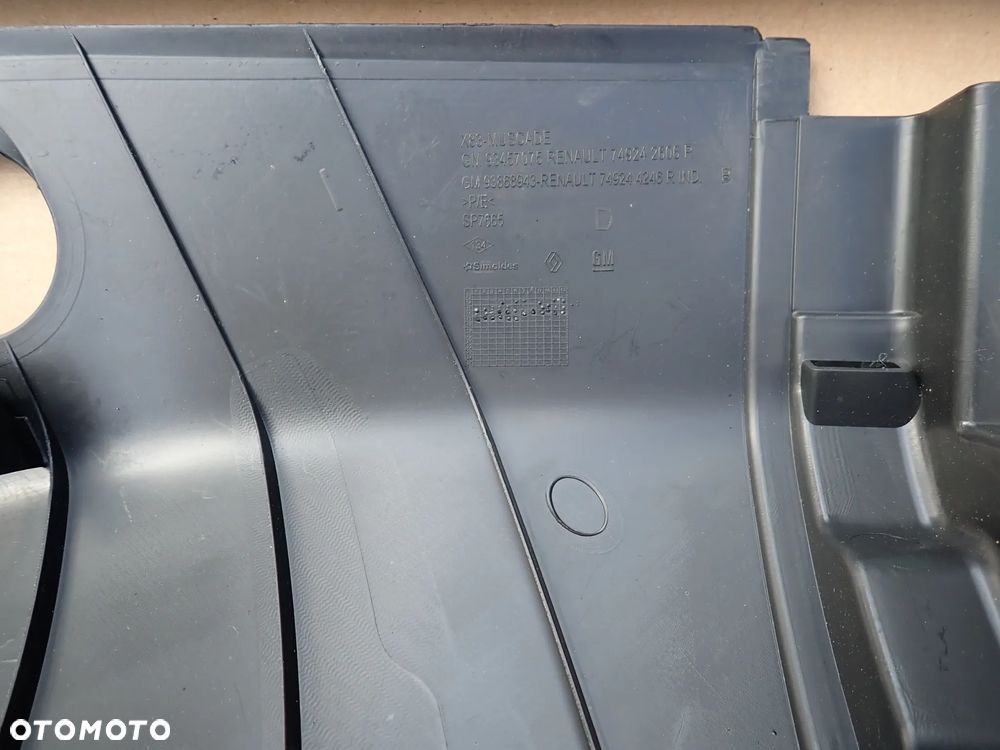 Trafic III,IV Vivaro Talento Primastar NV300 Obudowy Plast.Tylnej Części Pasażerskiej Bez Klimy - 4