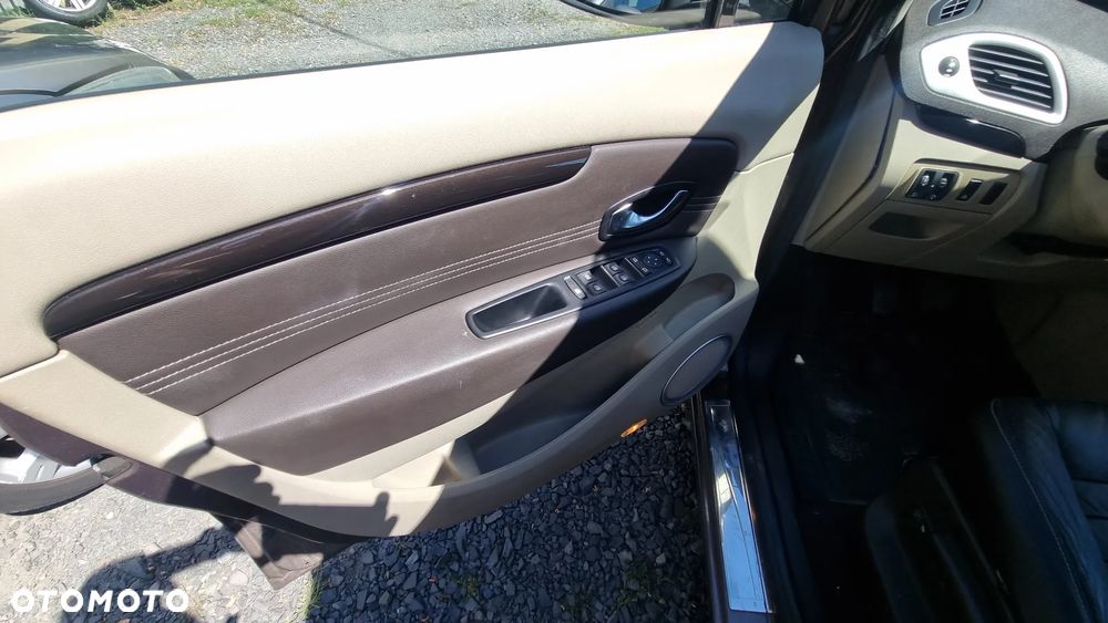Renault Scenic TCe 130 Luxe - 15