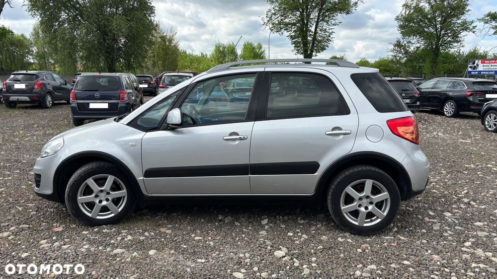Suzuki SX4 1.6 Comfort - 11