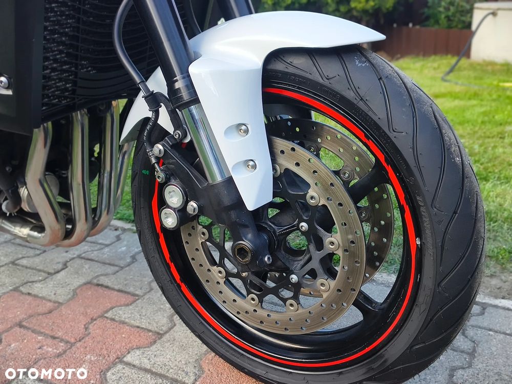 Yamaha FZ - 15