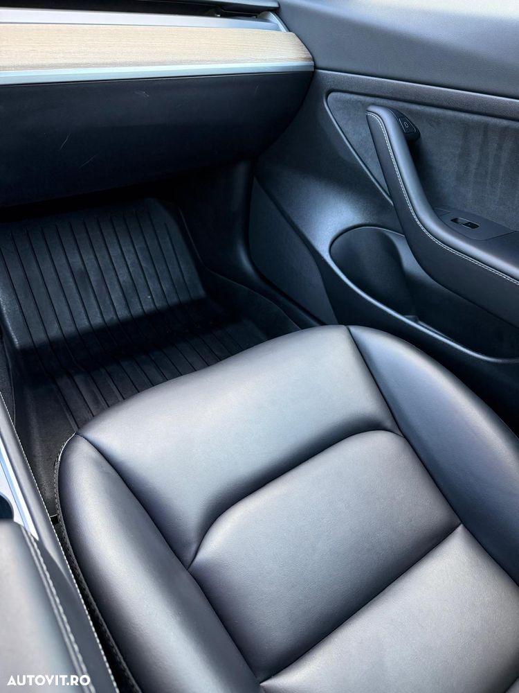 TESLA Model 3 2021 — imagine 23