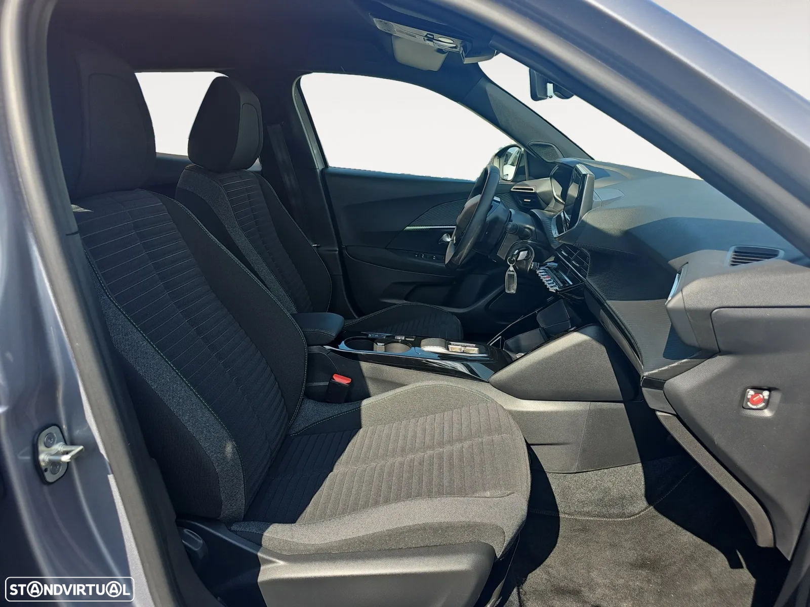 Peugeot e-2008 54 kWh Active - 14