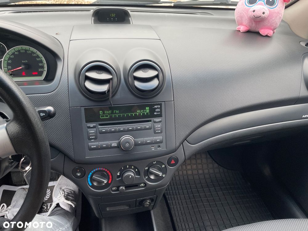 Chevrolet Aveo 1.2 16V Base (air4) - 3