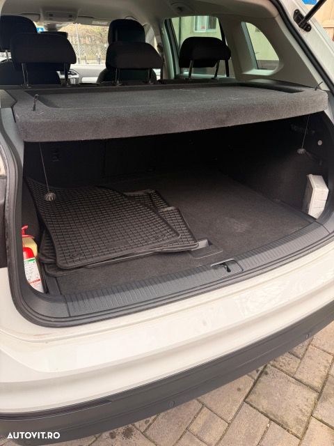 Volkswagen Tiguan 2.0 TDI 4Motion DSG BMT Sport & Style - 8