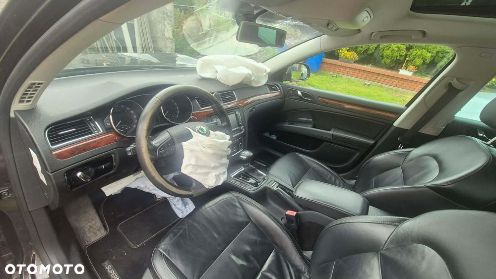 Skoda Superb 2.0 TDI Elegance DSG - 6