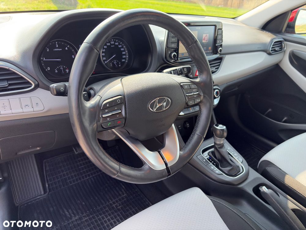 Hyundai i30 1.6 CRDi Premium DCT - 16