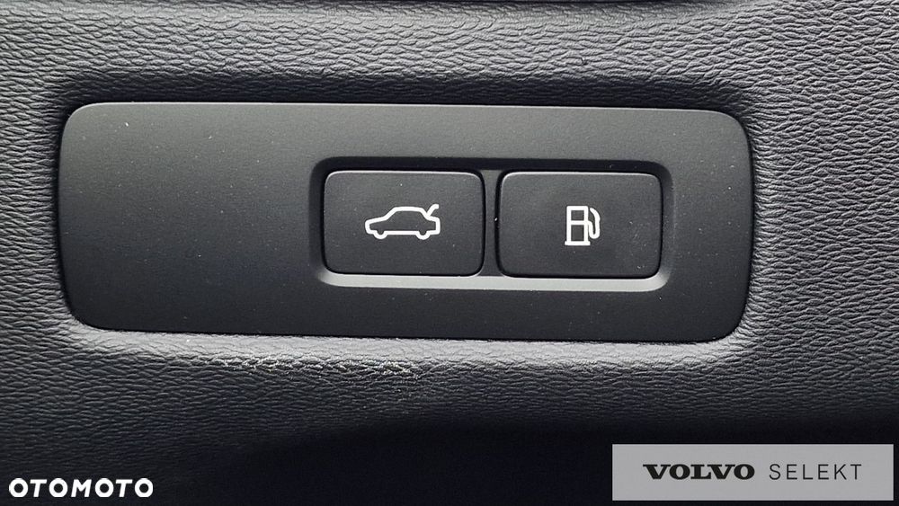 Volvo XC 60 - 30