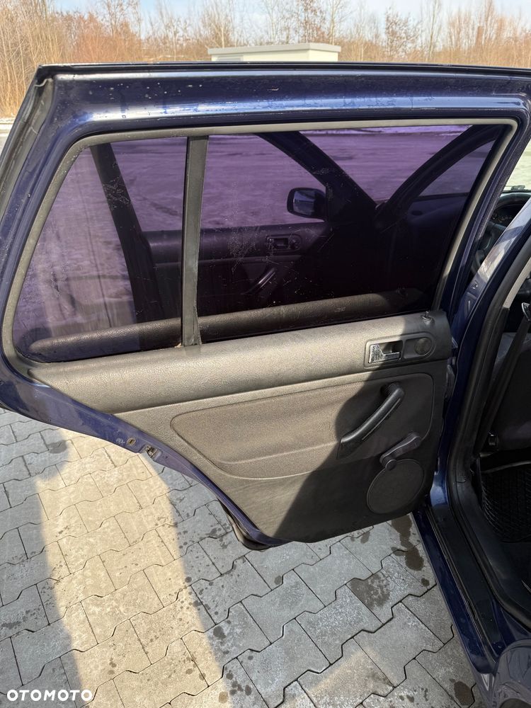 Volkswagen Golf - 20