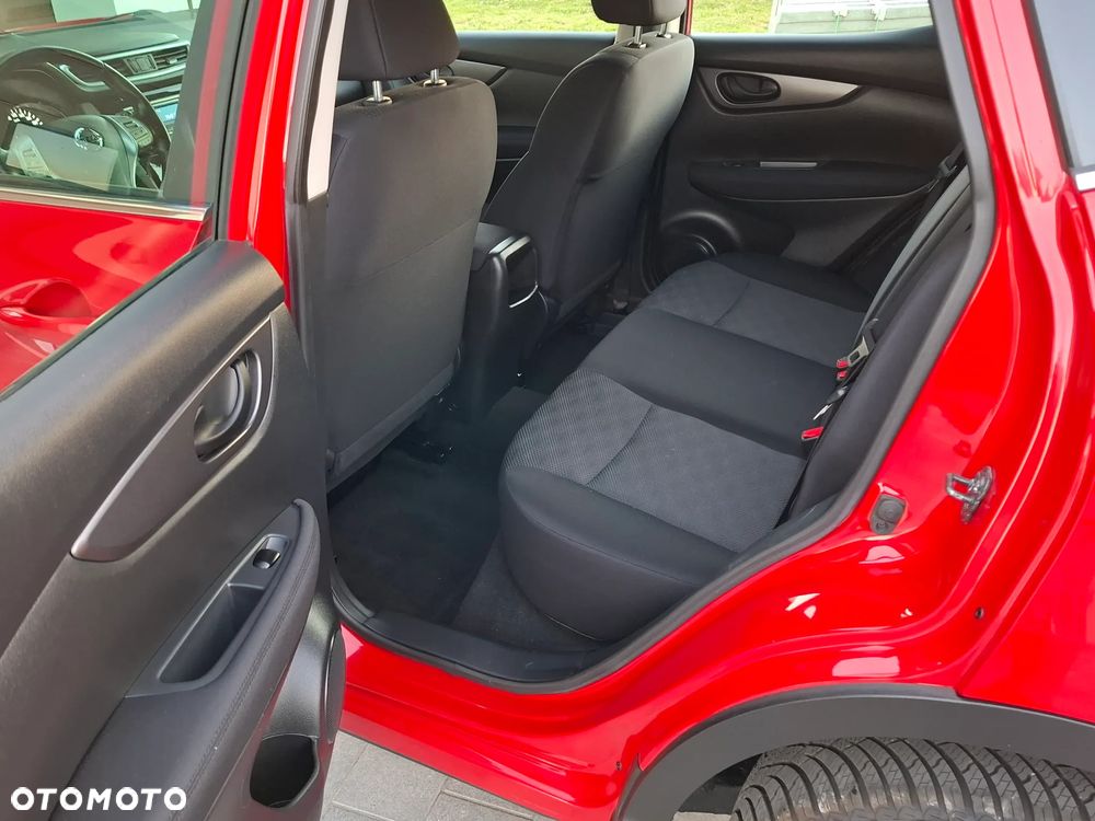 Nissan Qashqai 1.6 DCi ALL-MODE 4x4i N-Connecta - 17