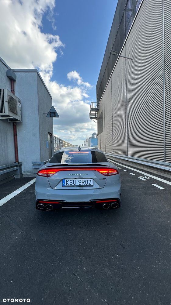 Kia Stinger - 6