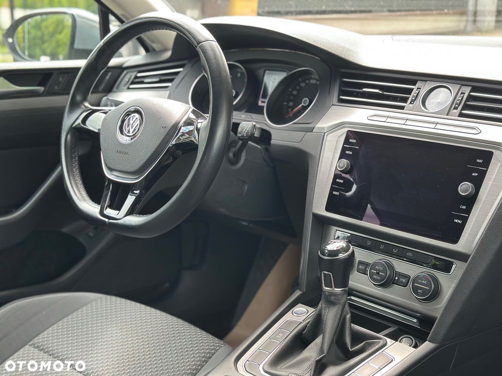 Volkswagen Passat Variant - 14
