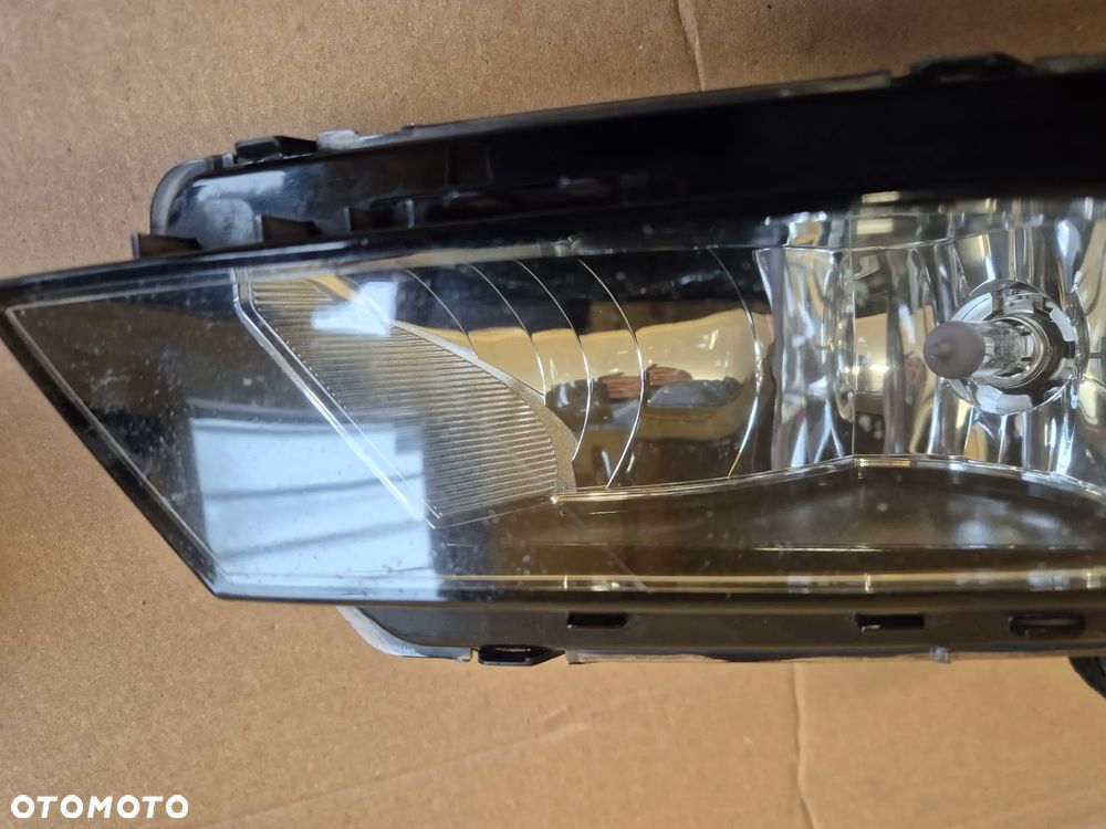 Seat Ibiza IV Leon III Toledo IV halogen lewy.OE. - 4