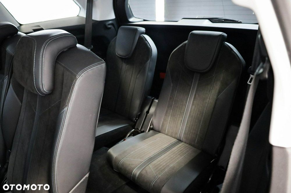 Peugeot 5008 - 23