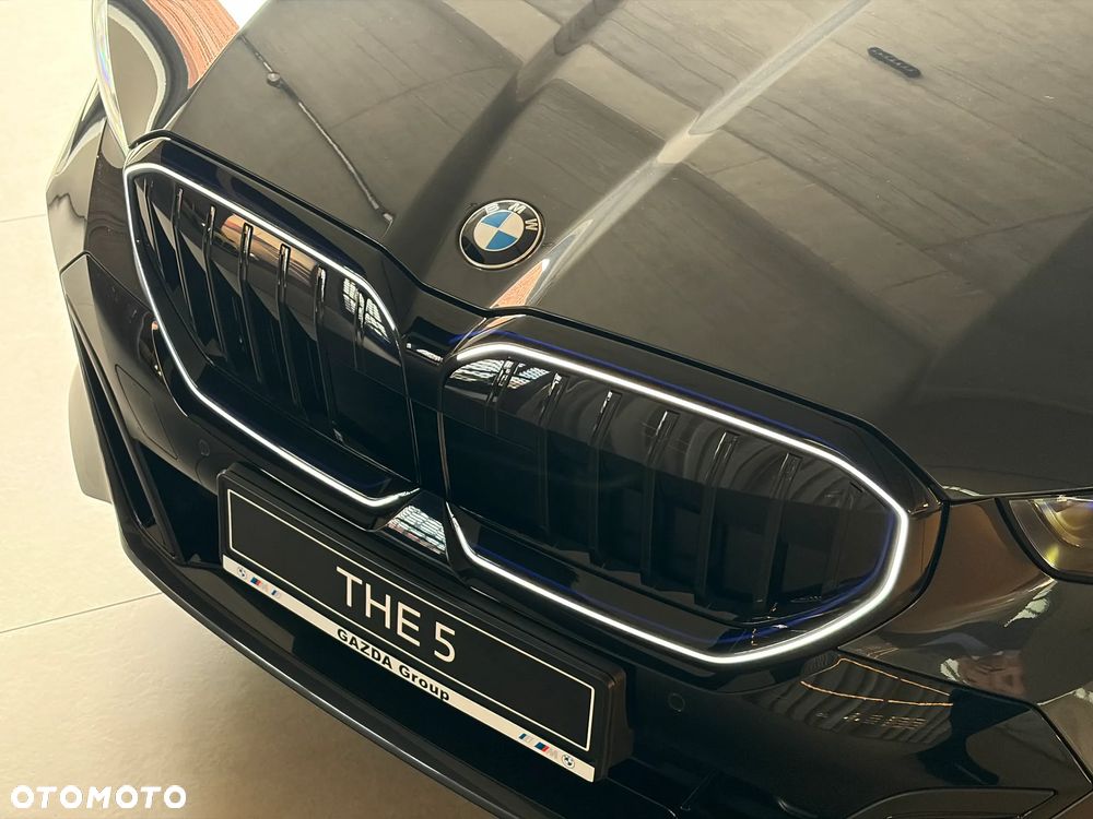 BMW Seria 5 520d xDrive mHEV M Sport - 10