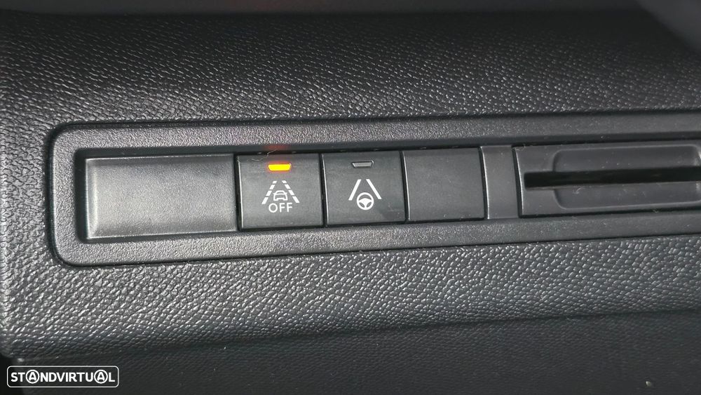 Peugeot 5008 1.5 BlueHDi GT EAT8 - 11