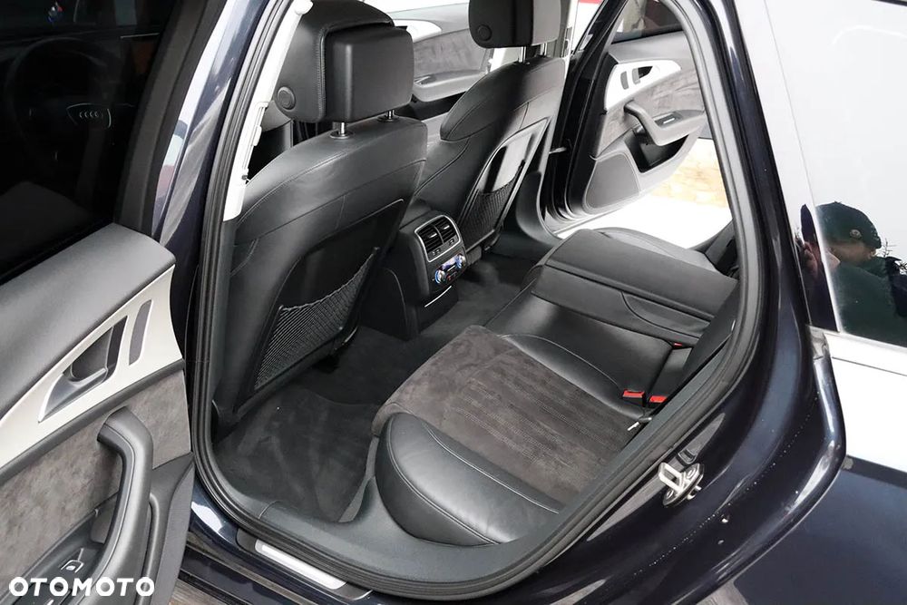 Audi A6 Avant 2.0 TDI Ultra S tronic - 28