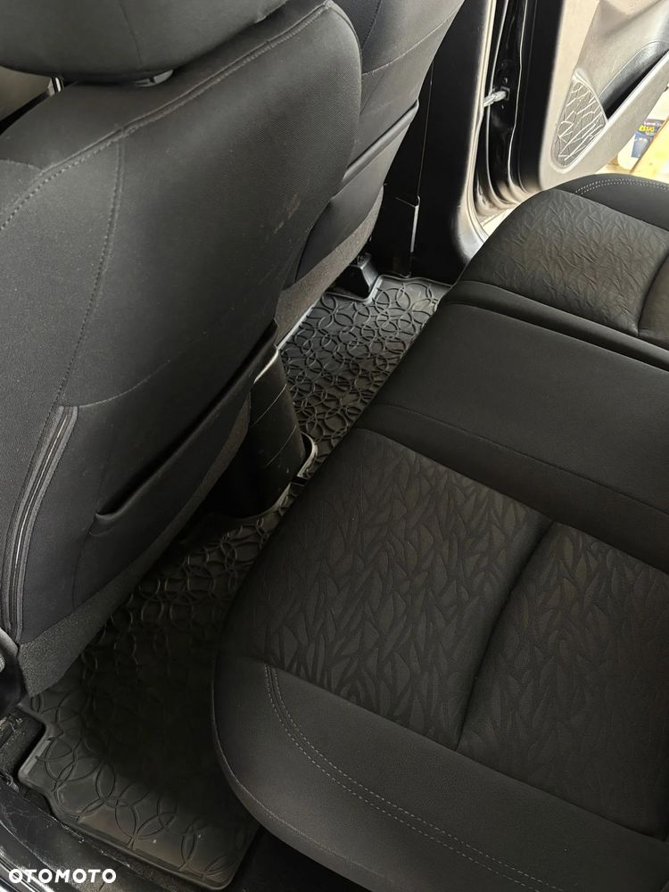 Hyundai ix20 1.4 CRDi blue Comfort - 13