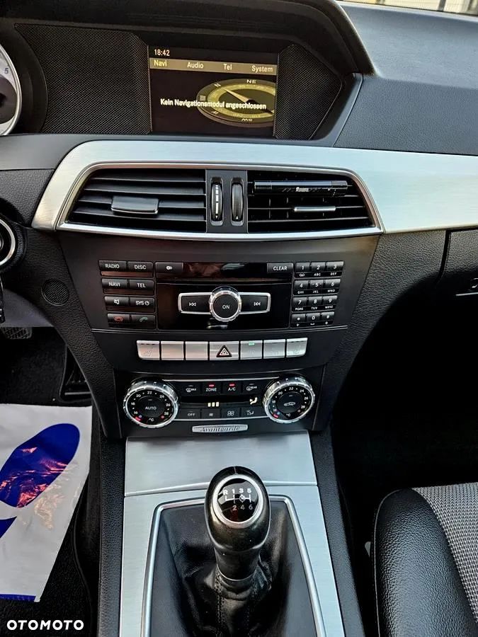 Mercedes-Benz Klasa C 180 BlueEFFICIENCY Avantgarde - 18