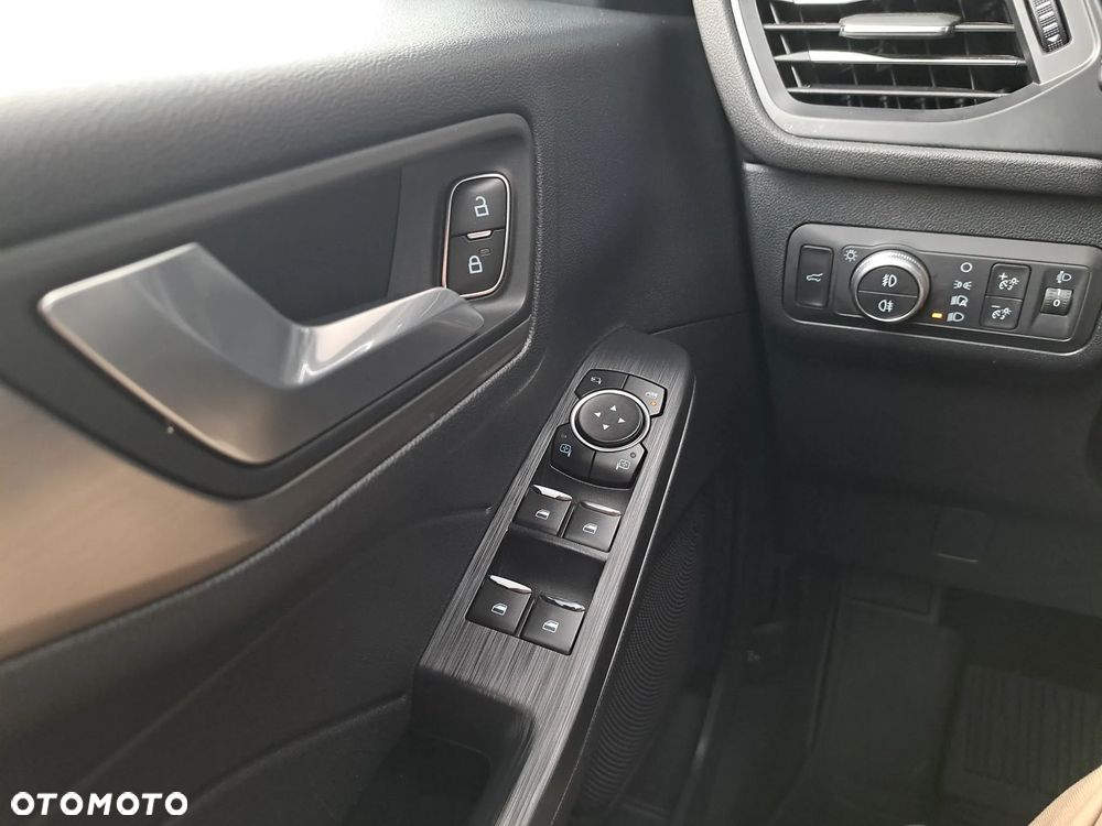Ford Kuga 2.5 FHEV AWD Titanium X - 23