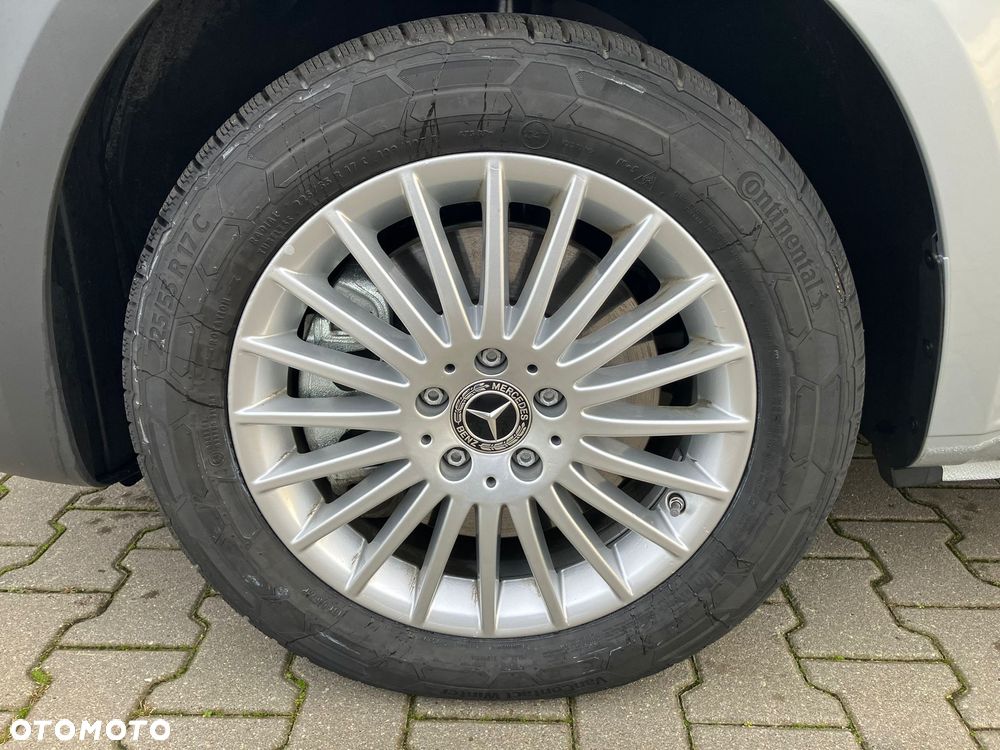 Mercedes-Benz Vito 112e eVito Furgon długi - 12