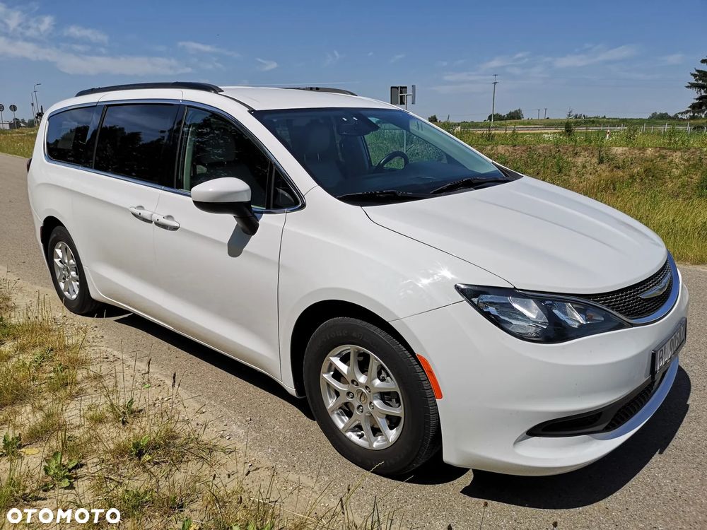 Chrysler Pacifica - 20